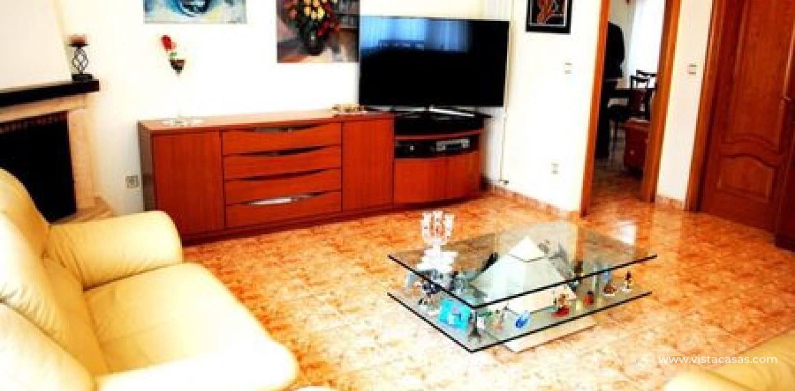 Chalet de 3 habitaciones en La Zenia en venta - 650.000 € (Ref: 9057004)