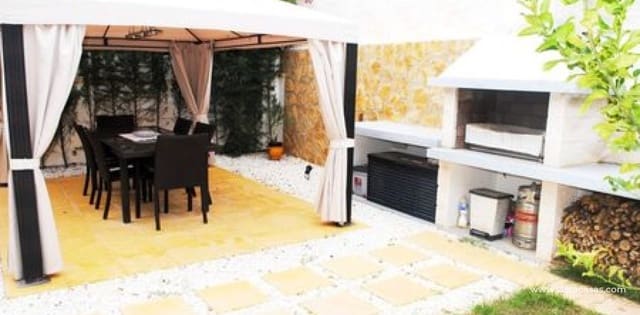 3 Zimmer Villa zu verkaufen in La Zenia, Orihuela - 650.000 € (Ref: 9057004)