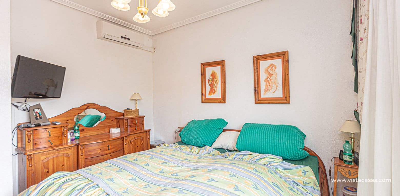 3 makuuhuone Omakotitalo myytävänä paikassa Playa Flamenca - 225 000 € (Ref: 9060740)