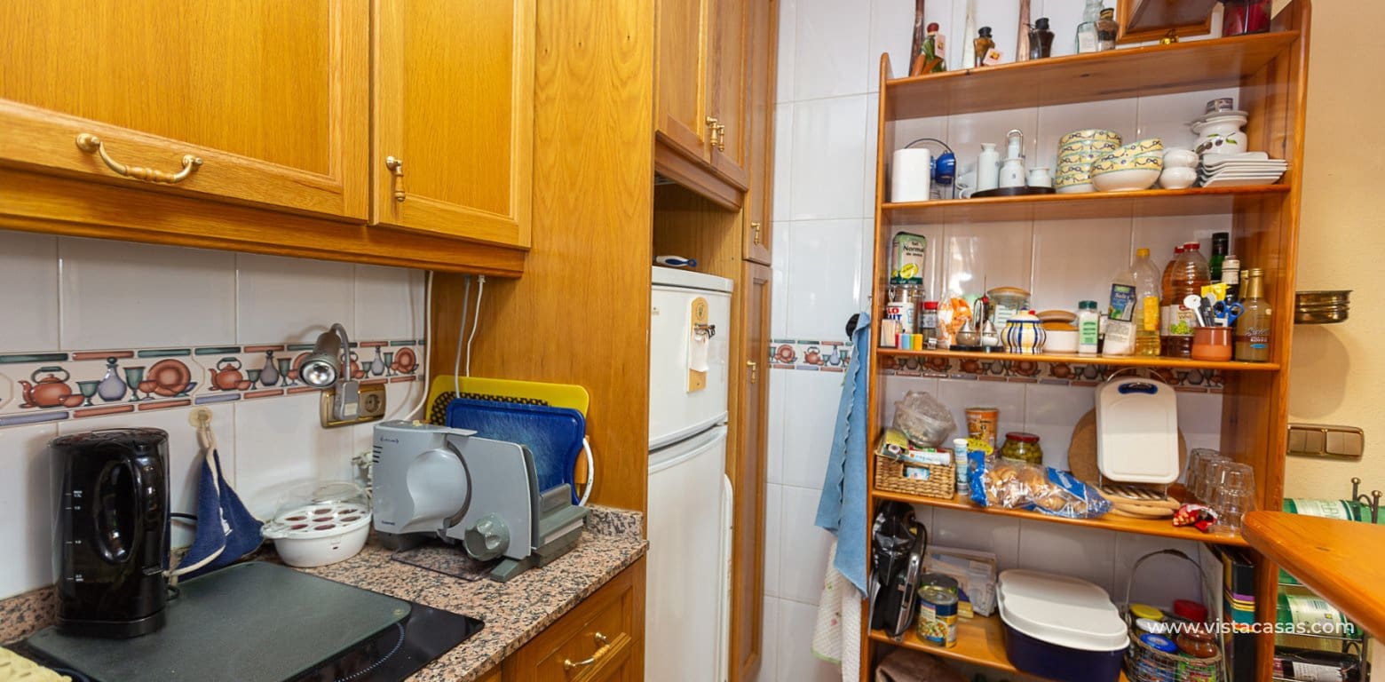 3 makuuhuone Omakotitalo myytävänä paikassa Playa Flamenca - 225 000 € (Ref: 9060740)