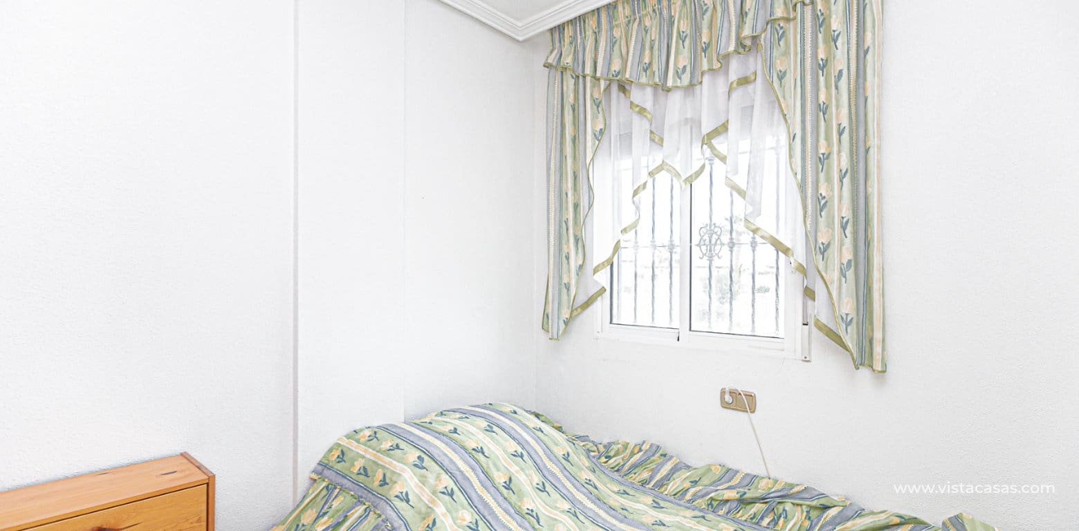 3 makuuhuone Omakotitalo myytävänä paikassa Playa Flamenca - 225 000 € (Ref: 9060740)