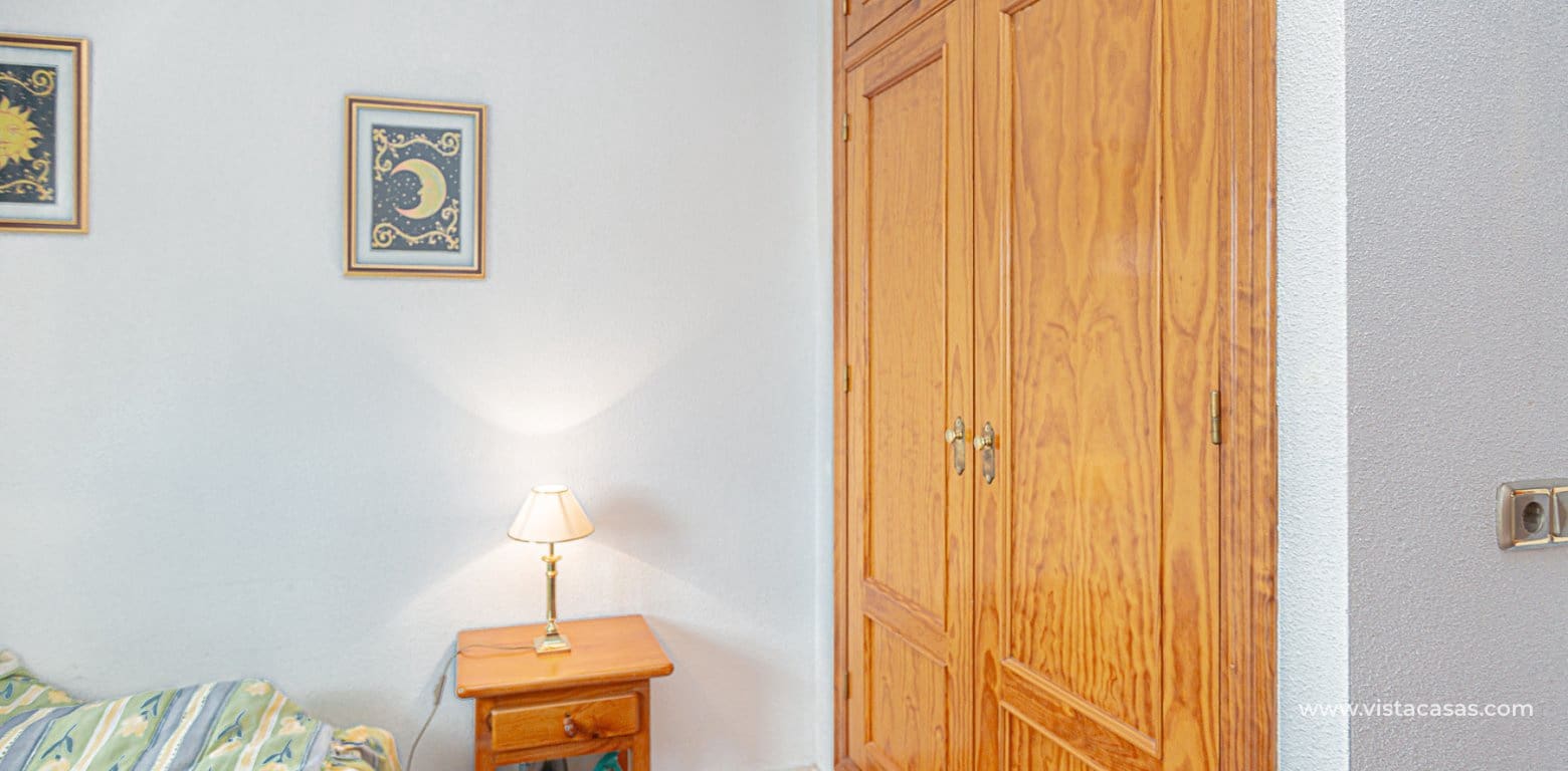 3 makuuhuone Omakotitalo myytävänä paikassa Playa Flamenca - 225 000 € (Ref: 9060740)