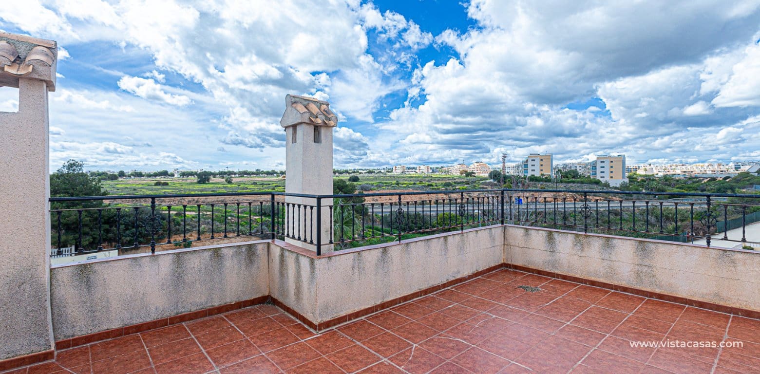 3 makuuhuone Omakotitalo myytävänä paikassa Playa Flamenca - 225 000 € (Ref: 9060740)