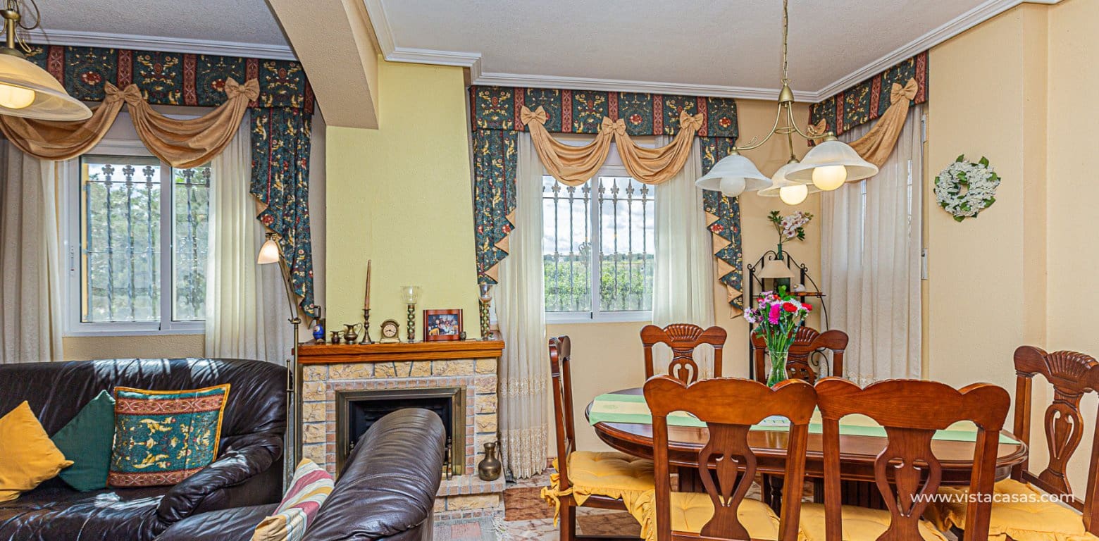 3 makuuhuone Omakotitalo myytävänä paikassa Playa Flamenca - 225 000 € (Ref: 9060740)