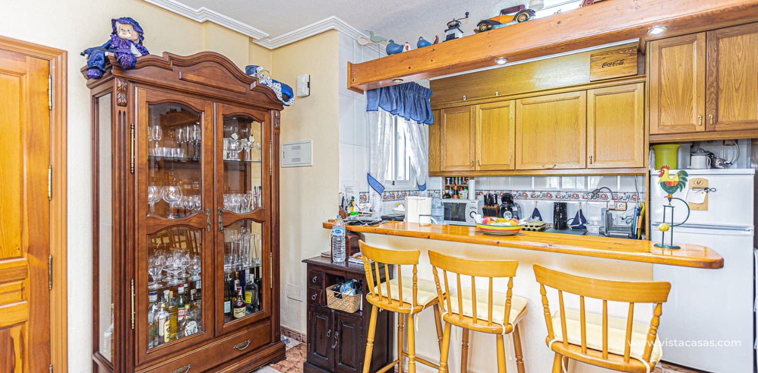3 makuuhuone Omakotitalo myytävänä paikassa Playa Flamenca - 225 000 € (Ref: 9060740)
