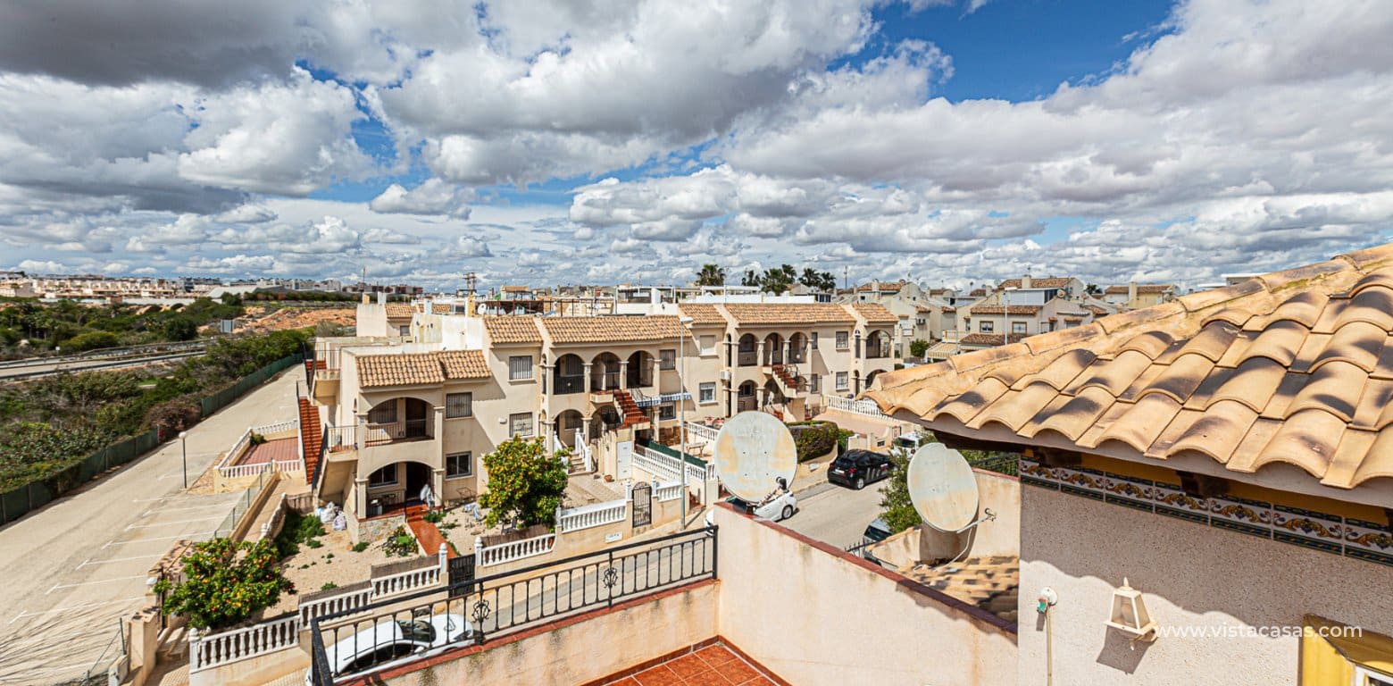 3 makuuhuone Omakotitalo myytävänä paikassa Playa Flamenca - 225 000 € (Ref: 9060740)