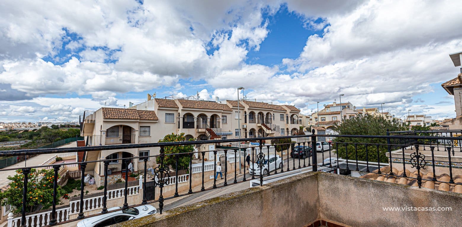 3 makuuhuone Omakotitalo myytävänä paikassa Playa Flamenca - 225 000 € (Ref: 9060740)