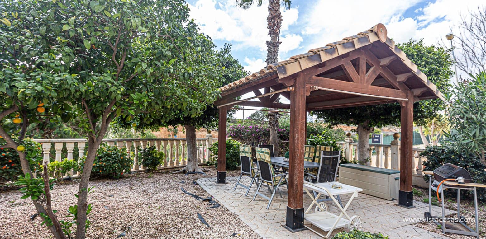 3 makuuhuone Omakotitalo myytävänä paikassa Playa Flamenca - 225 000 € (Ref: 9060740)