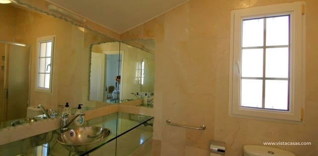 3 soveværelse Villa til salg i Las Ramblas Golf, Orihuela - € 317.900 (Ref: 9066592)