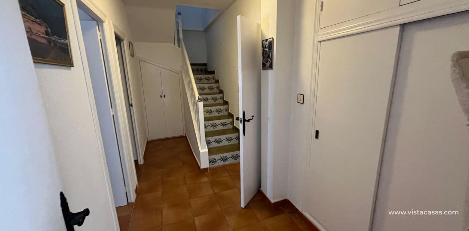 3 Zimmer Villa zu verkaufen in Villamartin - 359.000 € (Ref: 9103229)