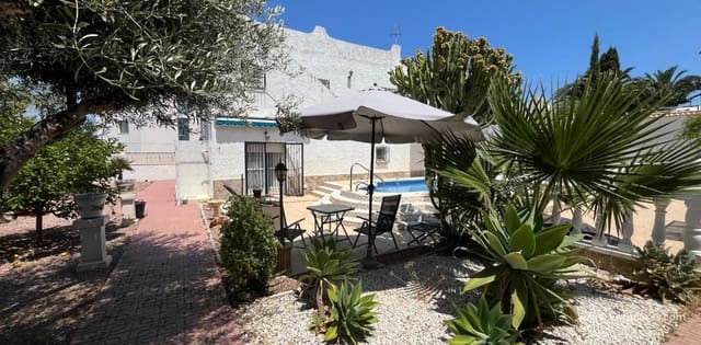 3 bedroom Villa for sale in Villamartin, Orihuela - € 359,000 (Ref: 9103229)