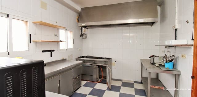 Local Comercial de 3 habitaciones en Villamartin, Orihuela en venta - 374.900 € (Ref: 9123720)