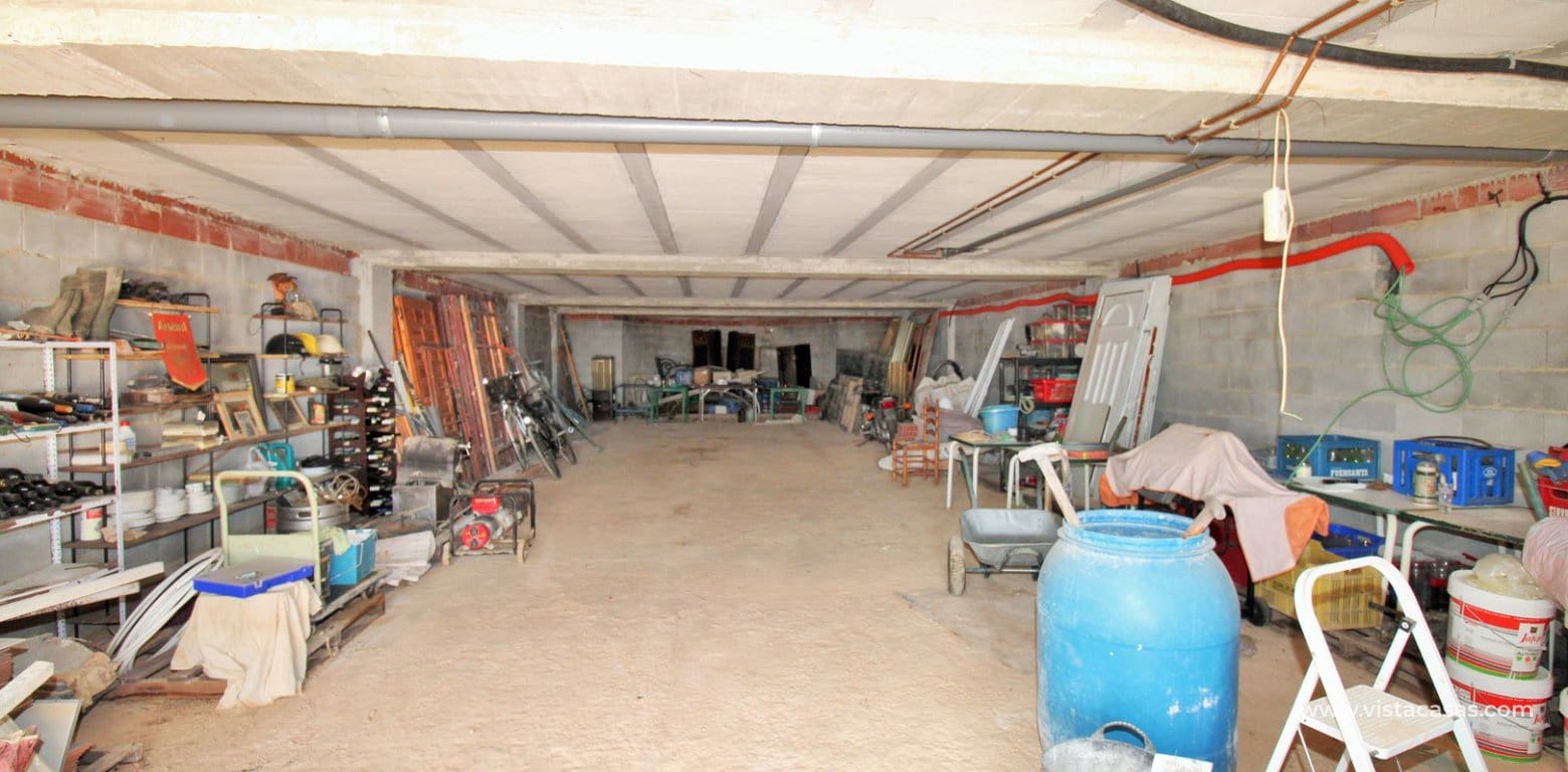 3 slaapkamer Commercieel te koop in Villamartin - € 374.900 (Ref: 9123720)