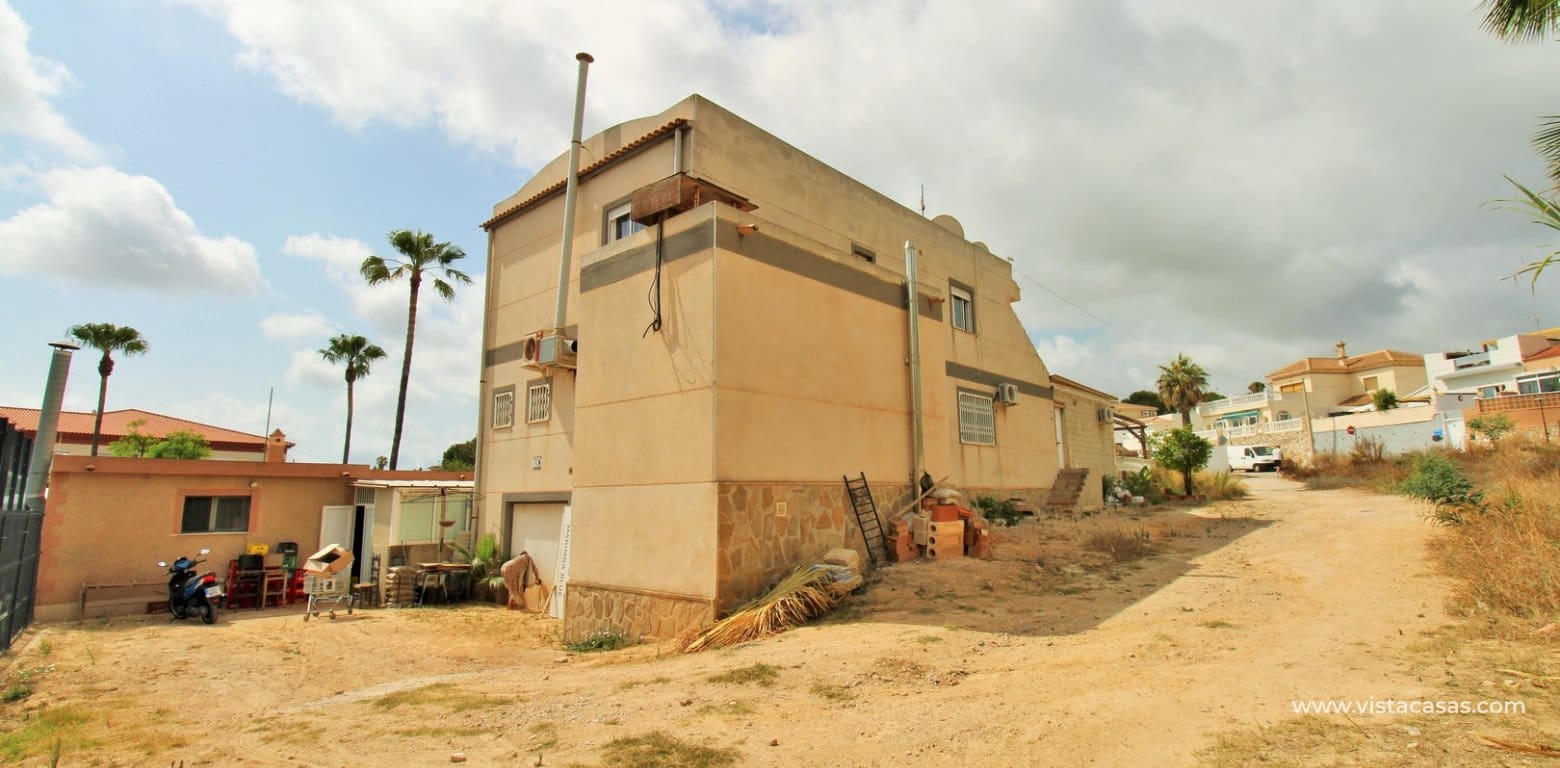 3 slaapkamer Commercieel te koop in Villamartin - € 374.900 (Ref: 9123720)