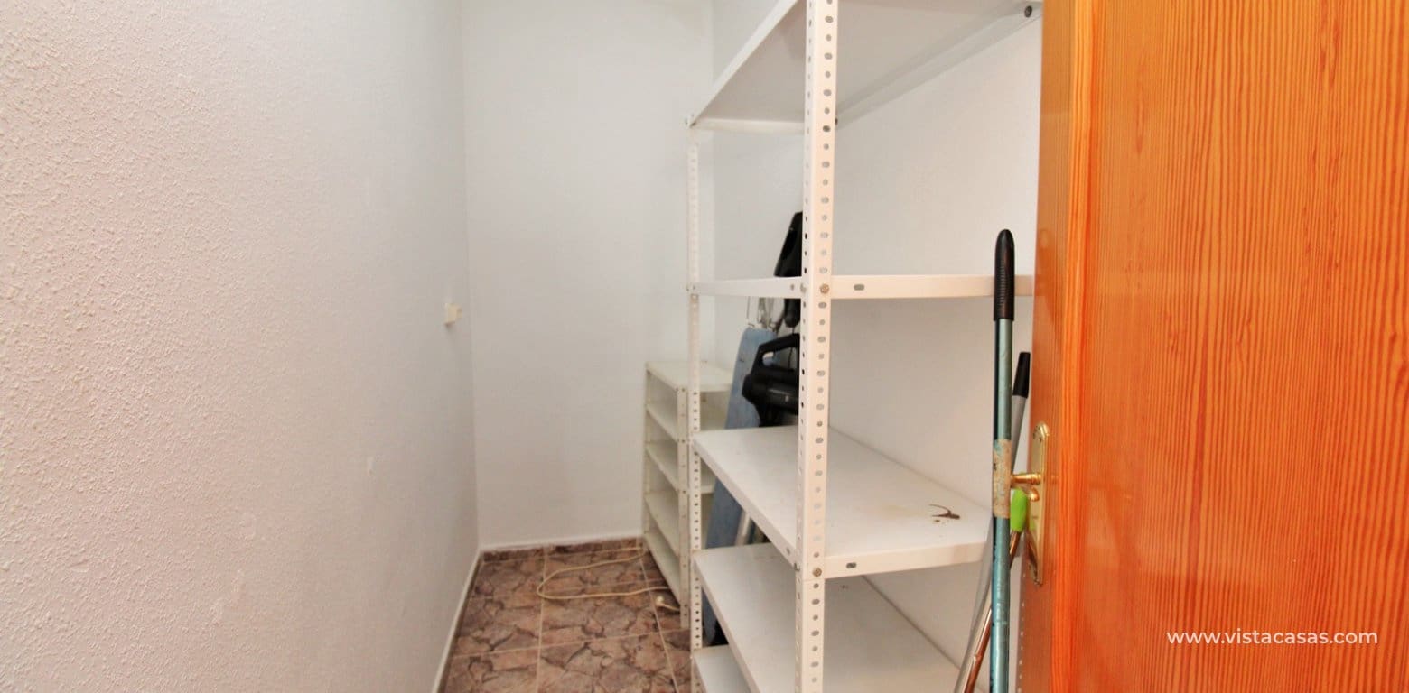 3 slaapkamer Commercieel te koop in Villamartin - € 374.900 (Ref: 9123720)