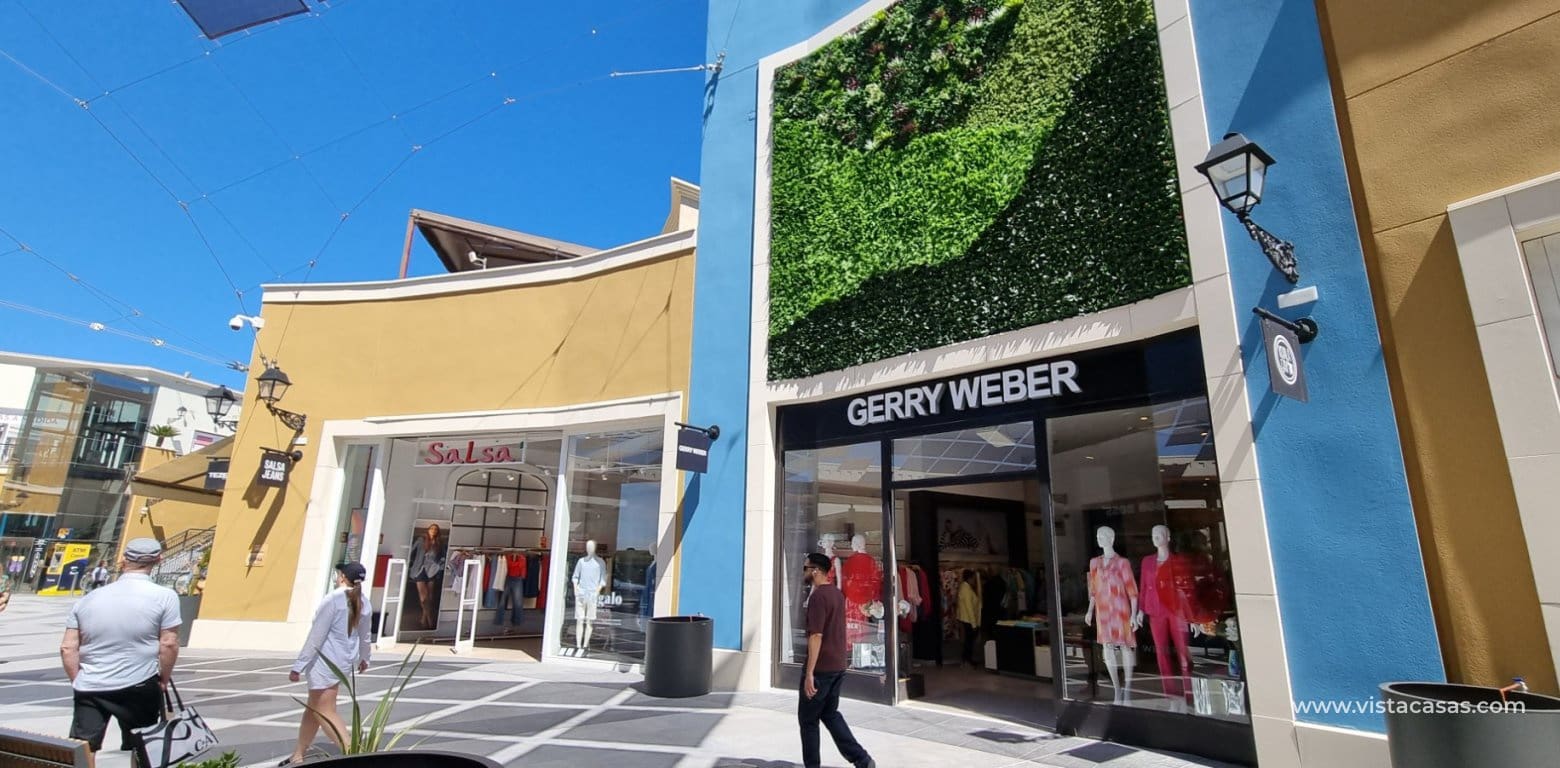 3 camera da letto Villa in vendita in La Zenia con piscina - 499.000 € (Rif: 9130643)