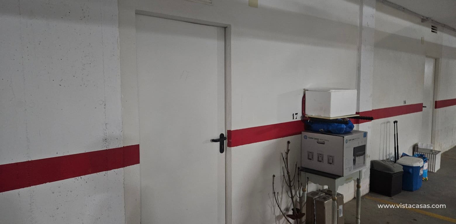 2 soveværelse Lejlighed til salg i Villamartin med swimmingpool - € 179.999 (Ref: 9137498)