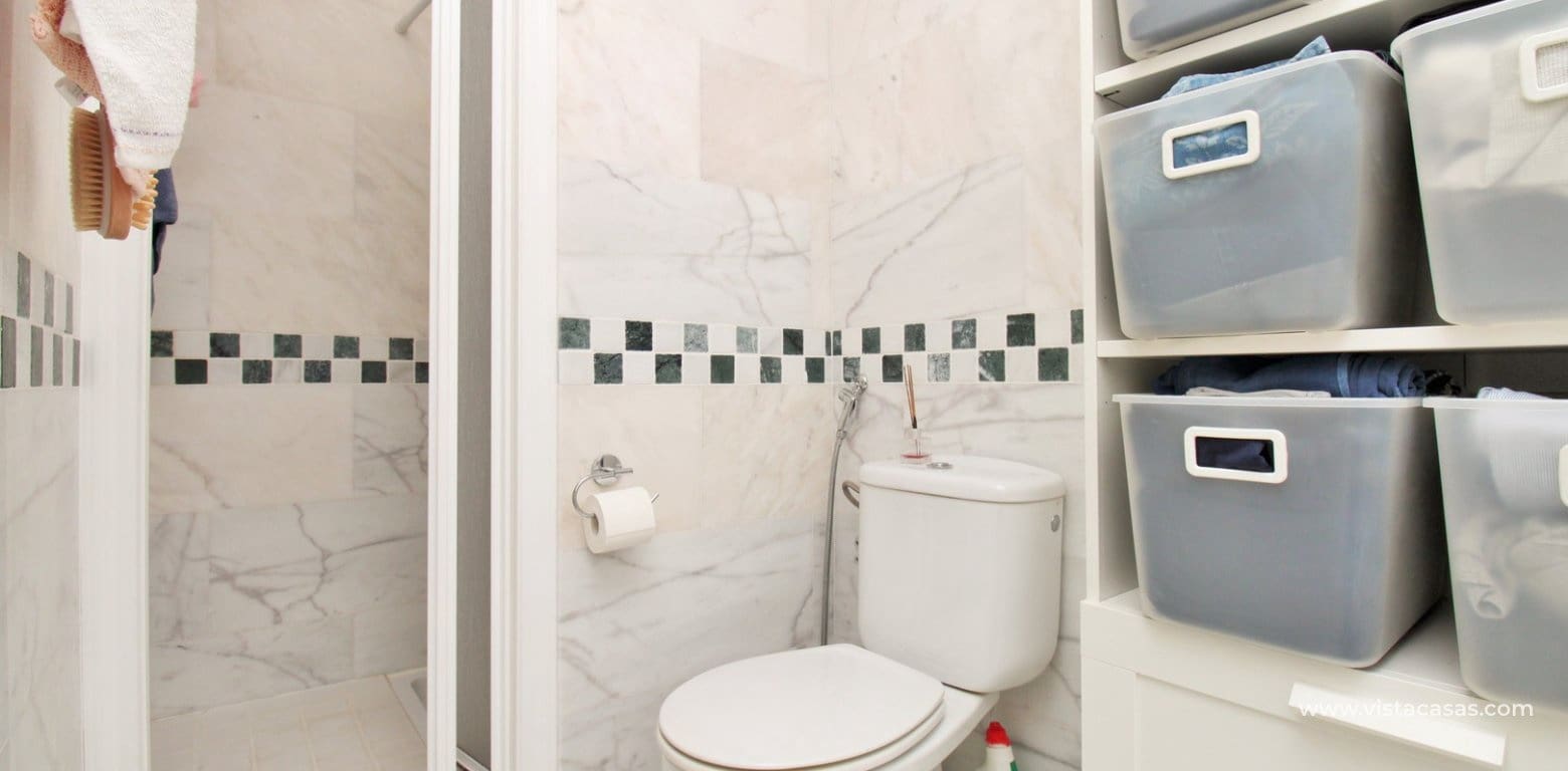 2 soveværelse Lejlighed til salg i Villamartin med swimmingpool - € 179.999 (Ref: 9137498)