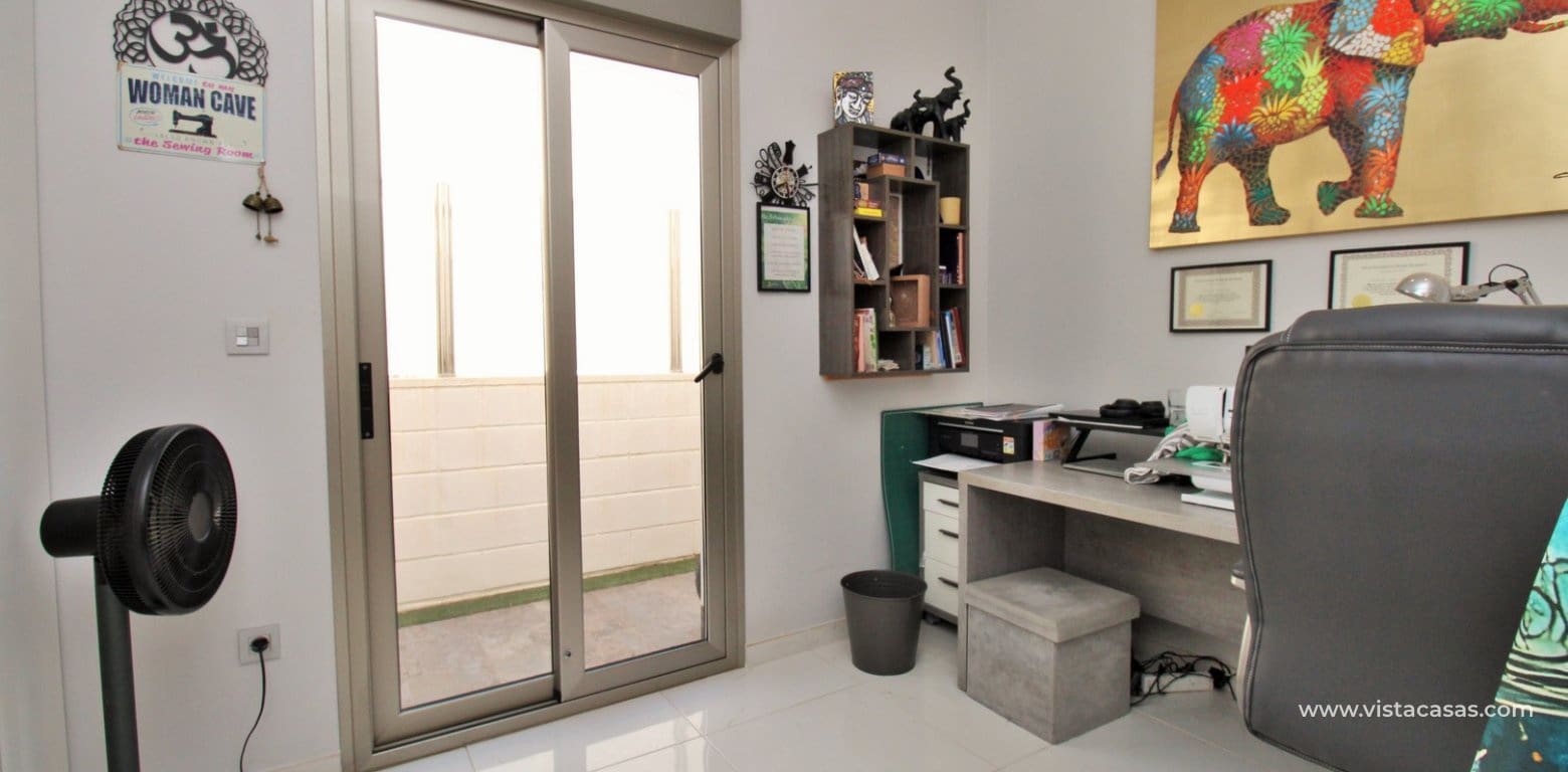 4 soverom Villa til salgs i Villamartin med svømmebasseng - € 477 000 (Ref: 9162980)