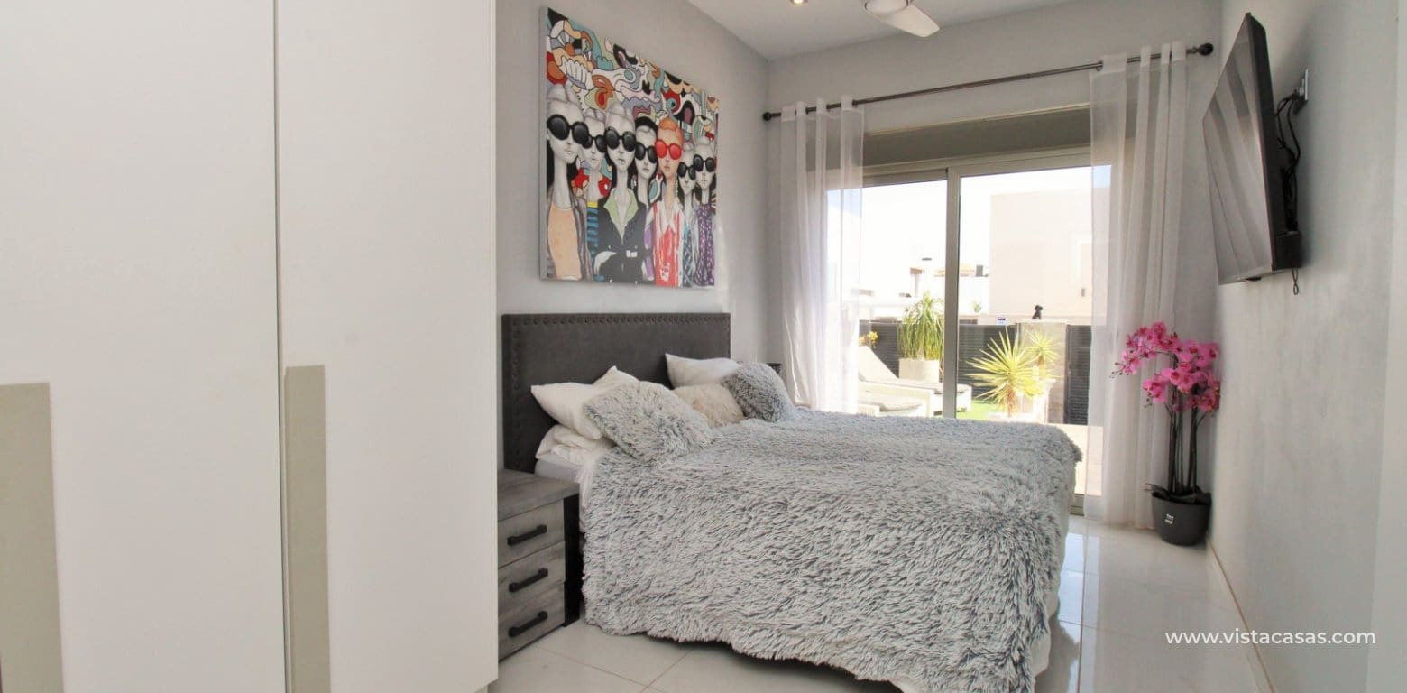 4 soverom Villa til salgs i Villamartin med svømmebasseng - € 477 000 (Ref: 9162980)