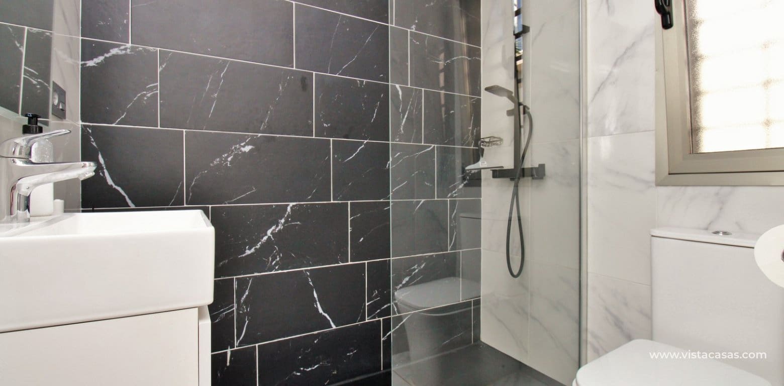 4 soverom Villa til salgs i Villamartin med svømmebasseng - € 477 000 (Ref: 9162980)