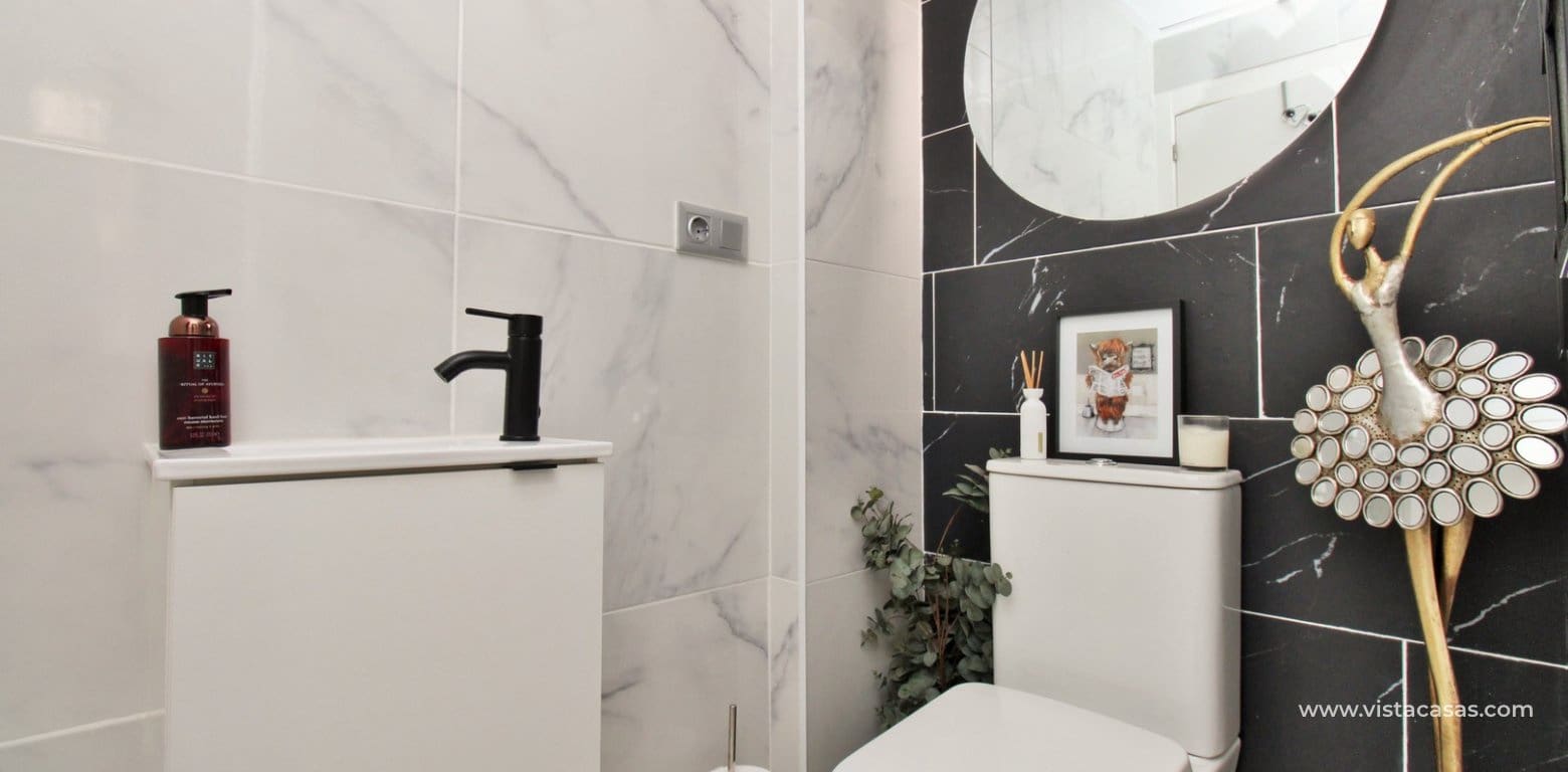 4 soverom Villa til salgs i Villamartin med svømmebasseng - € 477 000 (Ref: 9162980)