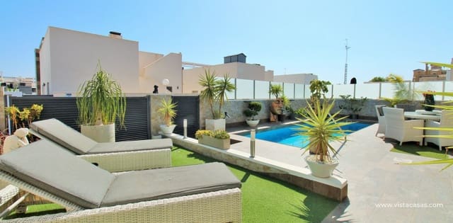 4 soverom Villa til salgs i Villamartin, Orihuela med svømmebasseng - € 477 000 (Ref: 9162980)