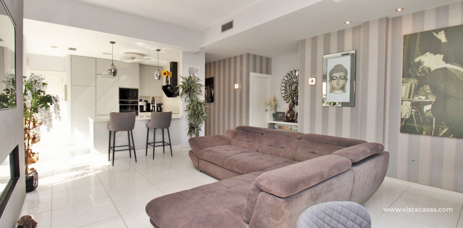 4 soverom Villa til salgs i Villamartin med svømmebasseng - € 477 000 (Ref: 9162980)