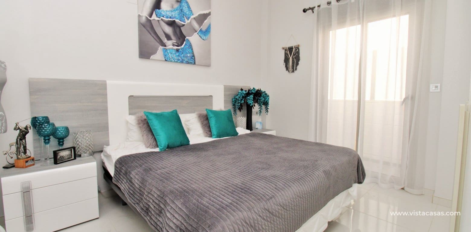 4 soverom Villa til salgs i Villamartin med svømmebasseng - € 477 000 (Ref: 9162980)