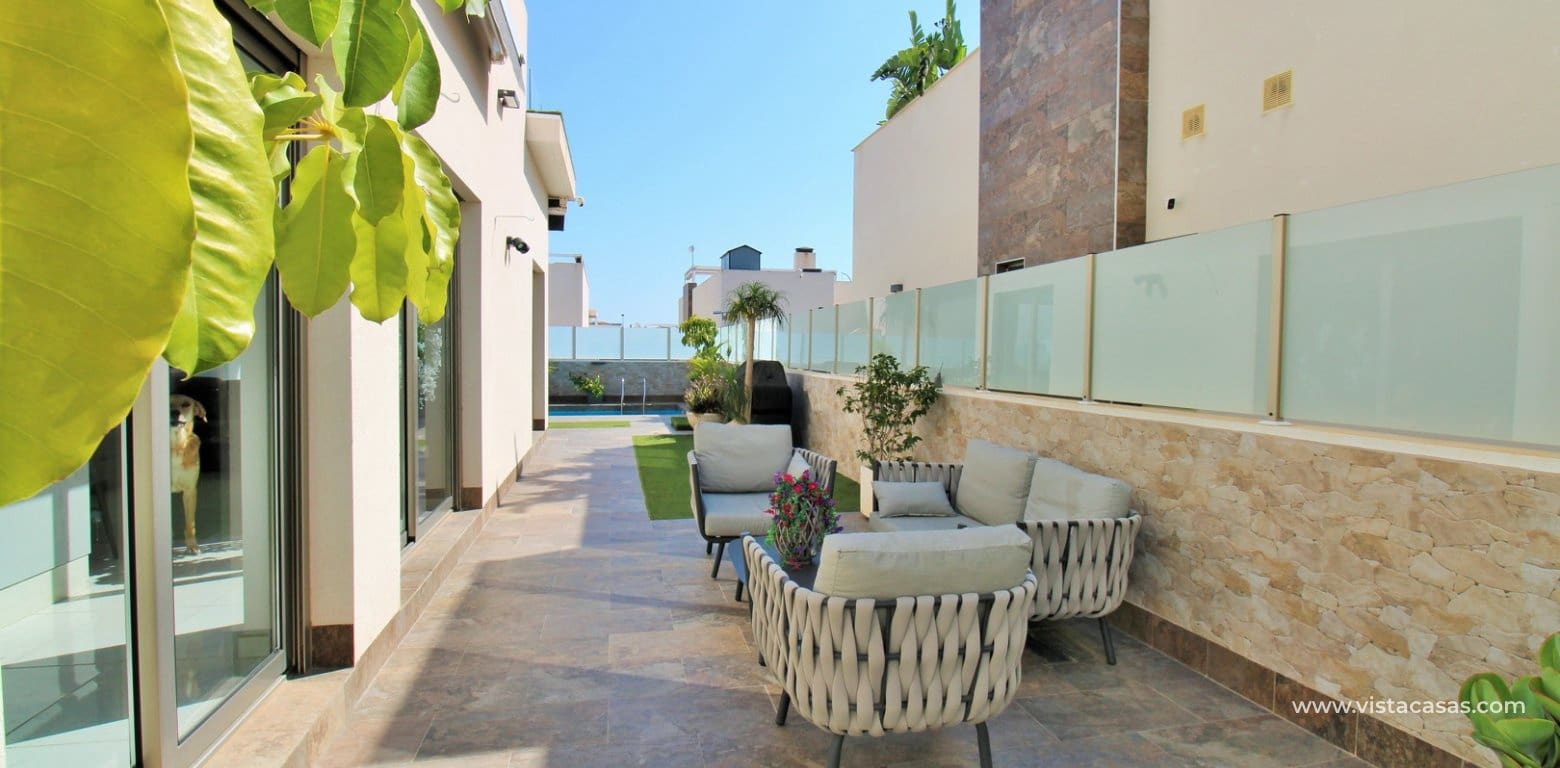 4 soverom Villa til salgs i Villamartin med svømmebasseng - € 477 000 (Ref: 9162980)