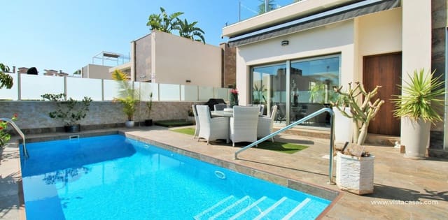 4 soverom Villa til salgs i Villamartin, Orihuela med svømmebasseng - € 477 000 (Ref: 9162980)