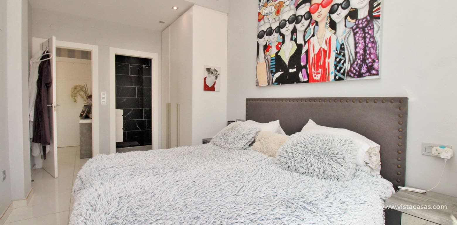 4 soverom Villa til salgs i Villamartin med svømmebasseng - € 477 000 (Ref: 9162980)