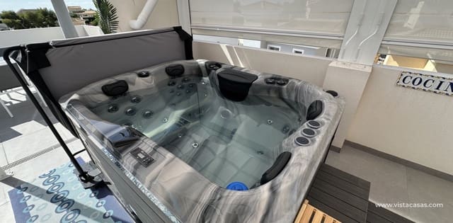 2 soveværelse Lejlighed til salg i Villamartin, Orihuela - € 399.500 (Ref: 9166378)