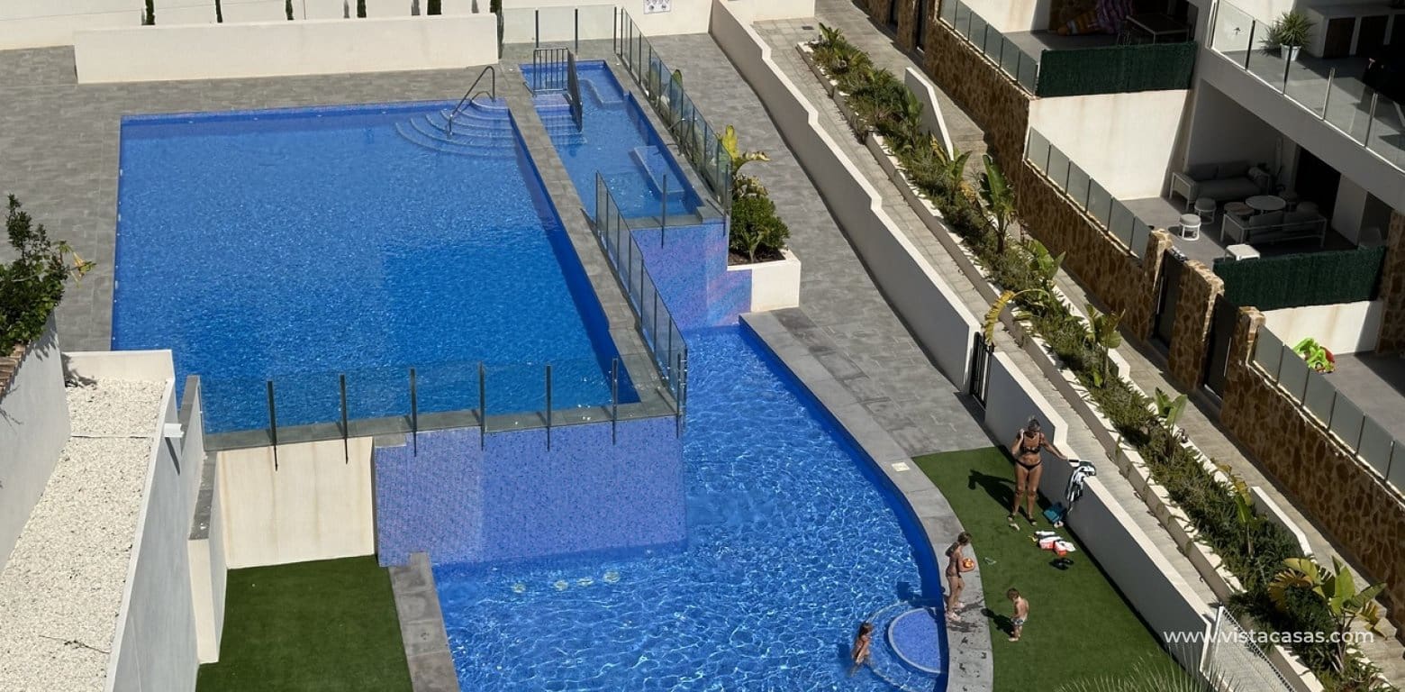 2 soveværelse Lejlighed til salg i Villamartin - € 399.500 (Ref: 9166378)