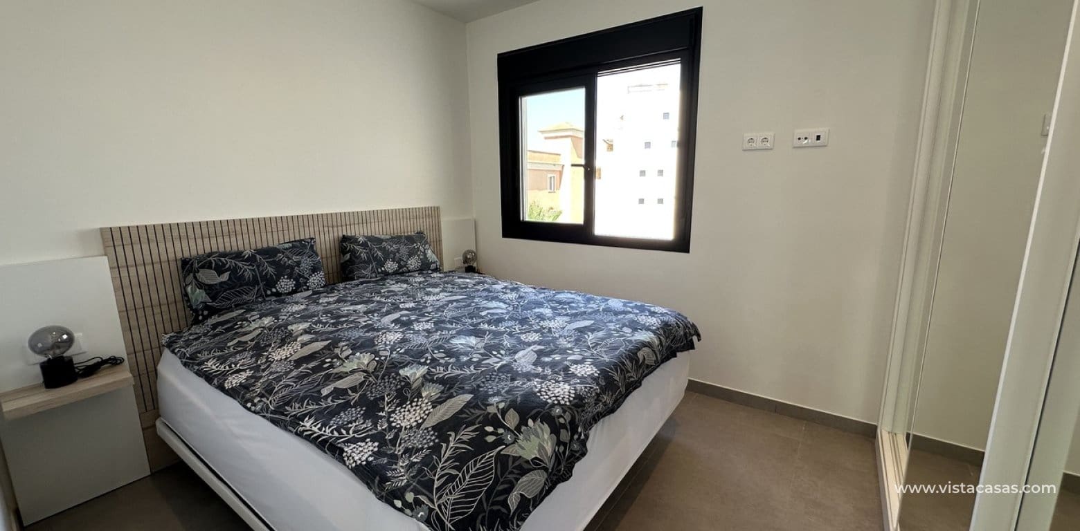 2 soveværelse Lejlighed til salg i Villamartin - € 399.500 (Ref: 9166378)