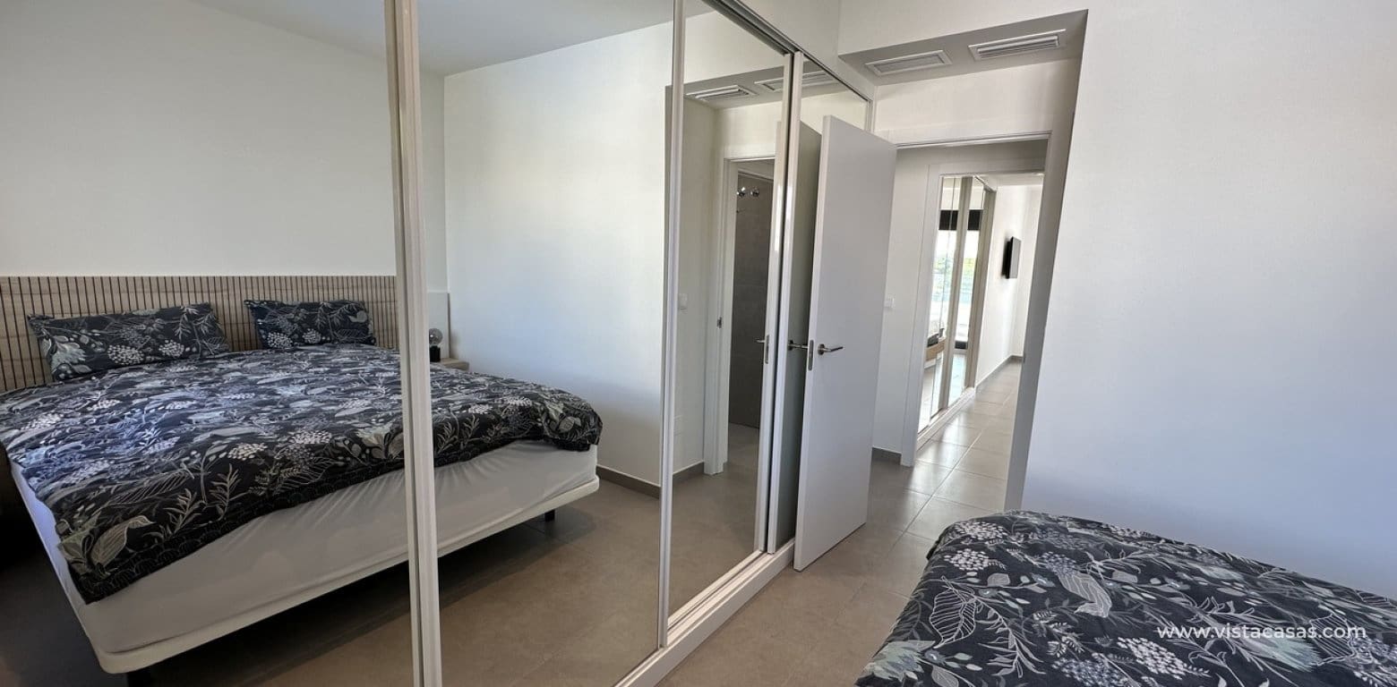 2 soveværelse Lejlighed til salg i Villamartin - € 399.500 (Ref: 9166378)