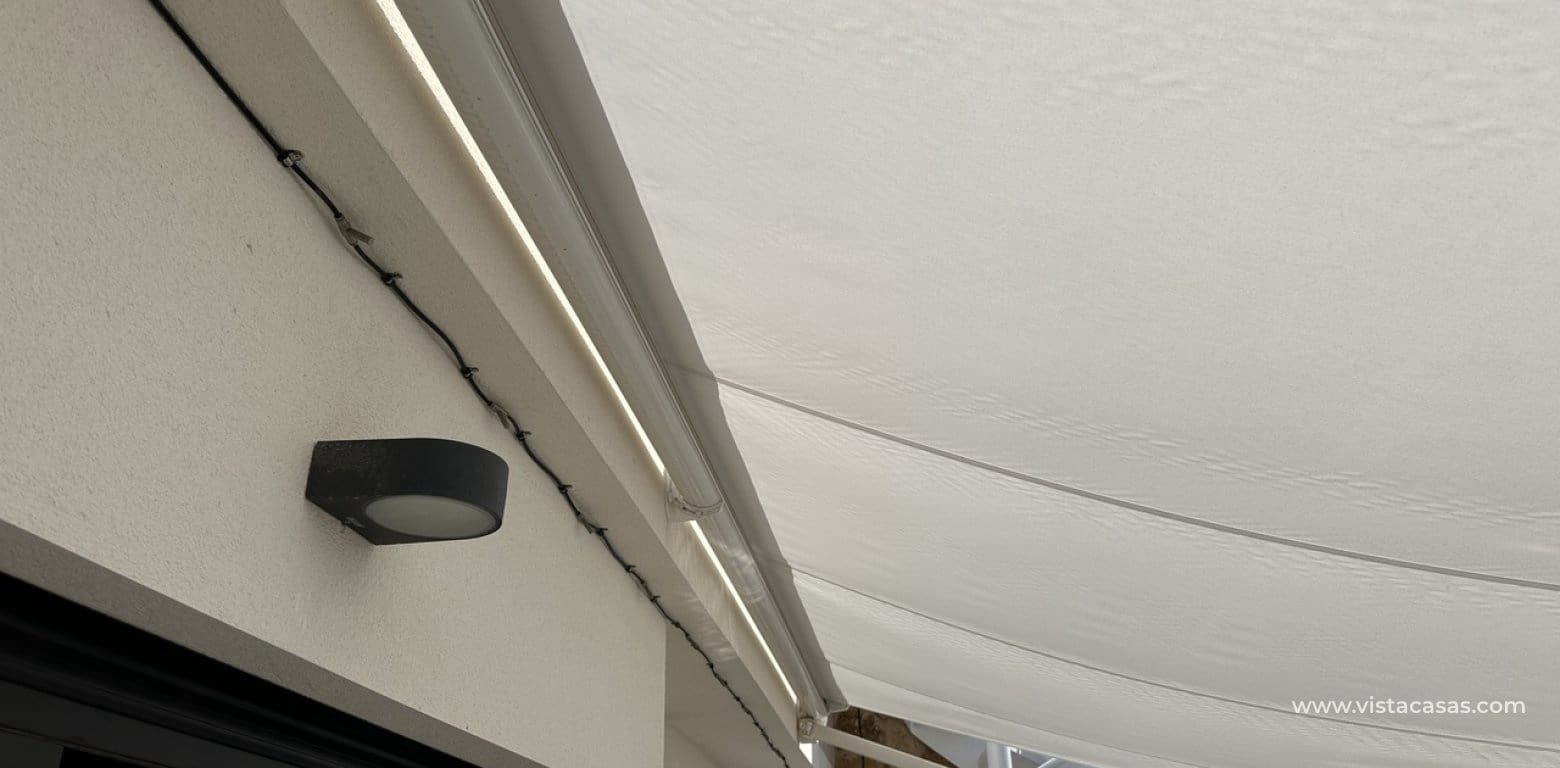 2 soveværelse Lejlighed til salg i Villamartin - € 399.500 (Ref: 9166378)