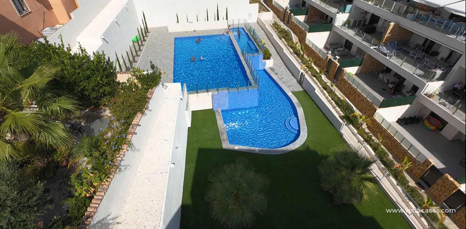 2 soveværelse Lejlighed til salg i Villamartin - € 399.500 (Ref: 9166378)