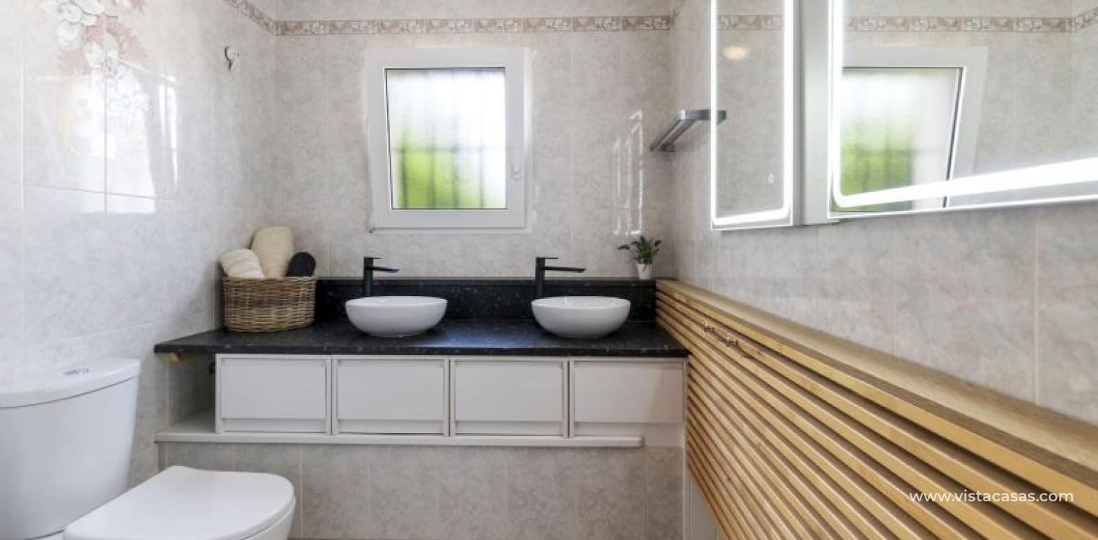 4 soverom Villa til salgs i Playa Flamenca - € 559 000 (Ref: 9187263)