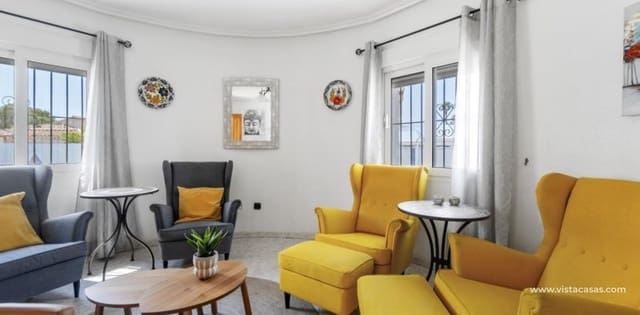 Chalet de 4 habitaciones en Playa Flamenca, Orihuela en venta - 559.000 € (Ref: 9187263)