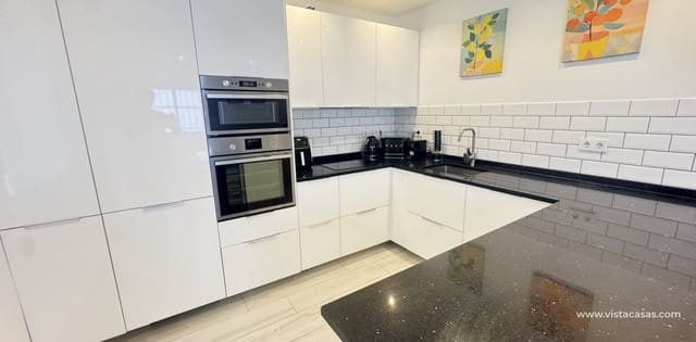 2 soverom Villa til salgs i Villamartin, Orihuela - € 265 000 (Ref: 9198036)