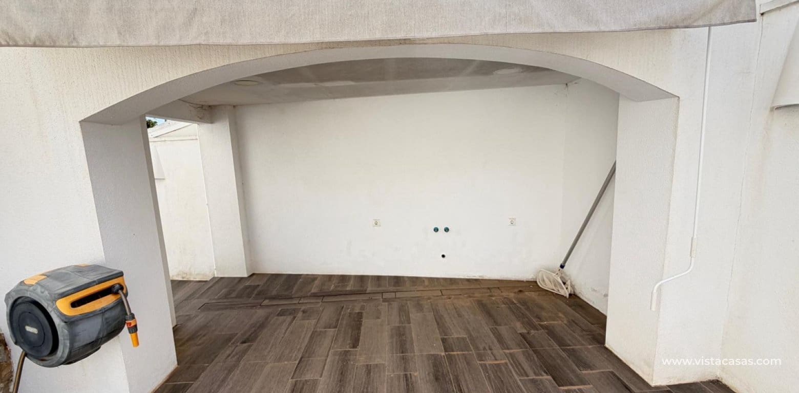 2 bedroom Villa for sale in Villamartin - € 255,000 (Ref: 9198036)