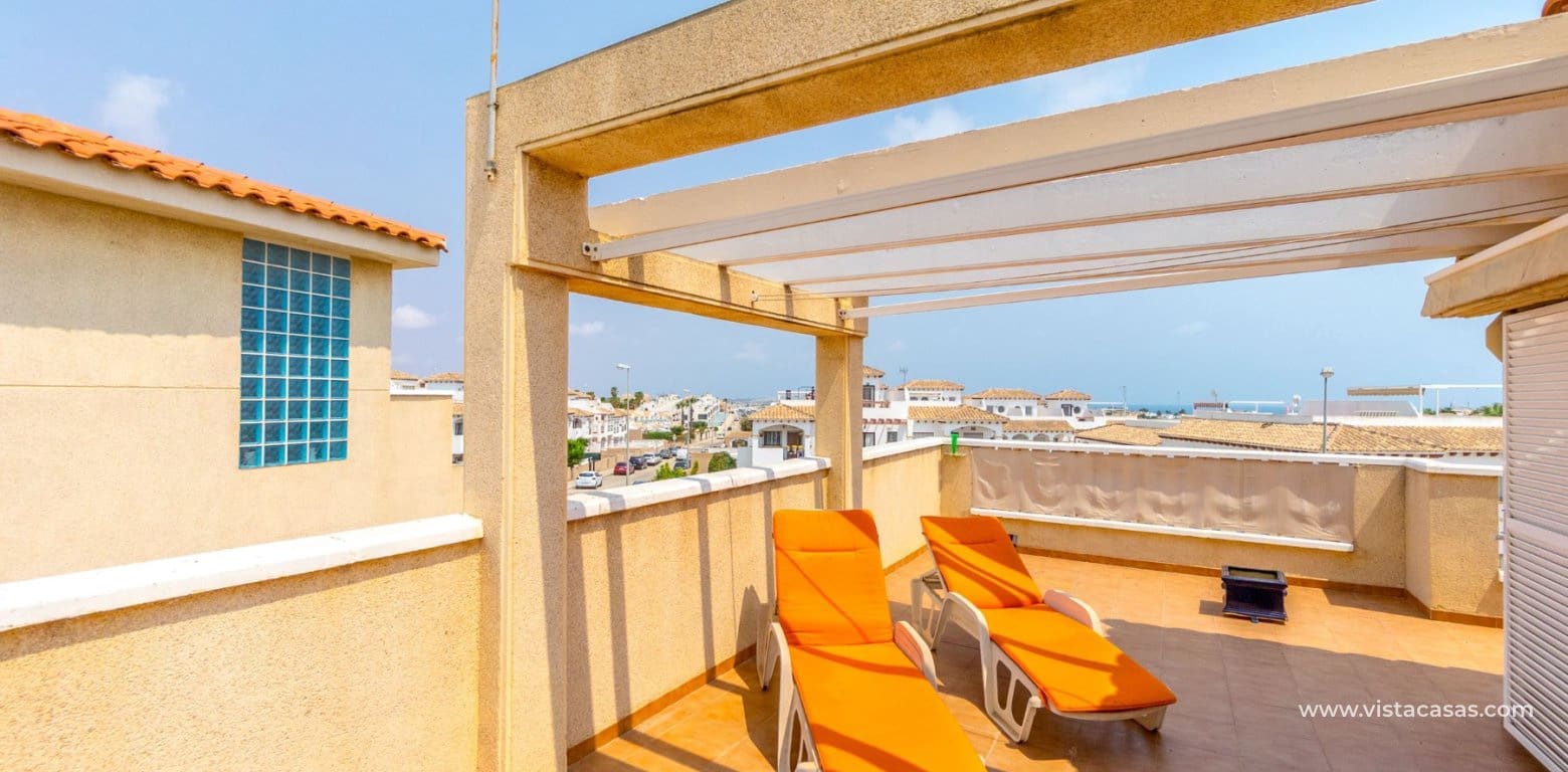 3 makuuhuone Omakotitalo myytävänä paikassa Playa Flamenca - 339 000 € (Ref: 9199646)