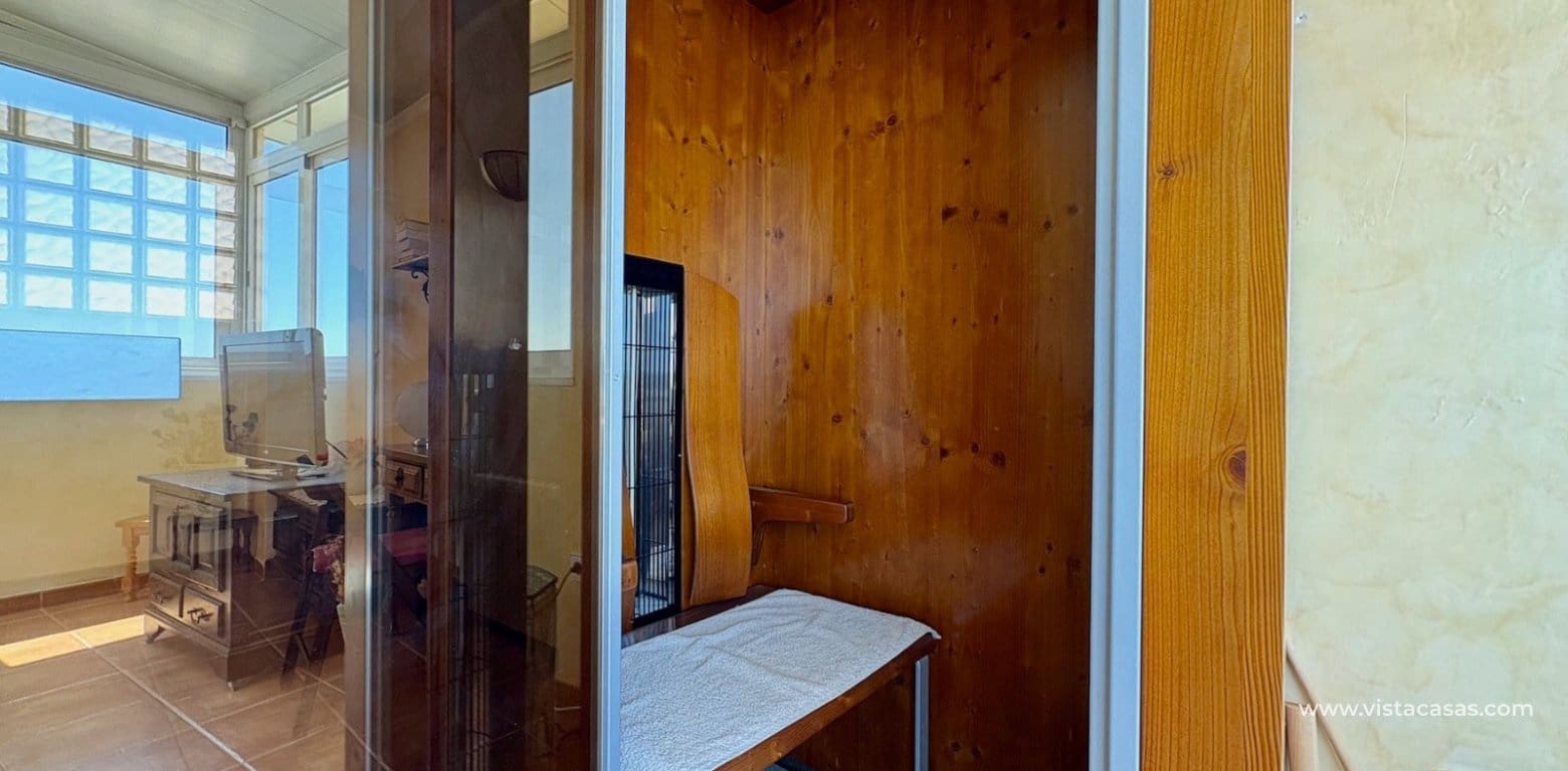 3 bedroom Villa for sale in Villamartin - € 435,000 (Ref: 9211425)