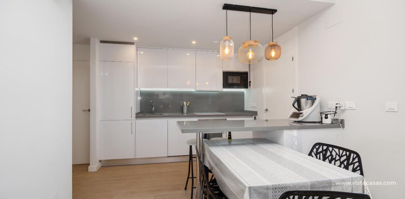 2 soveværelse Lejlighed til salg i Villamartin - € 285.000 (Ref: 9211555)