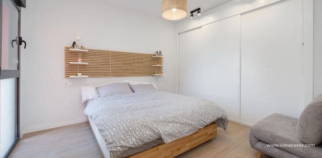 2 soveværelse Lejlighed til salg i Villamartin, Orihuela - € 285.000 (Ref: 9211555)