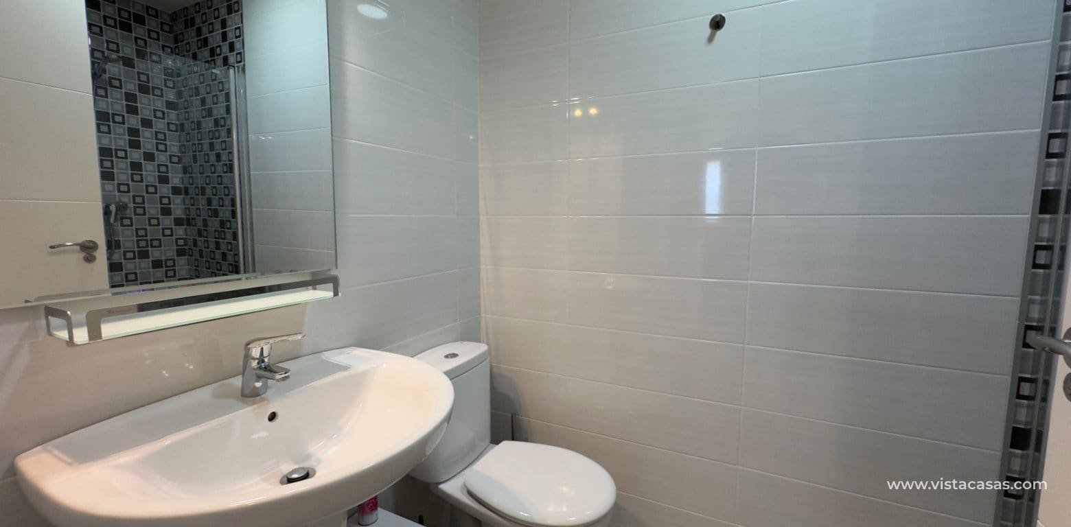 2 slaapkamer Appartement te koop in Villamartin - € 215.000 (Ref: 9227230)