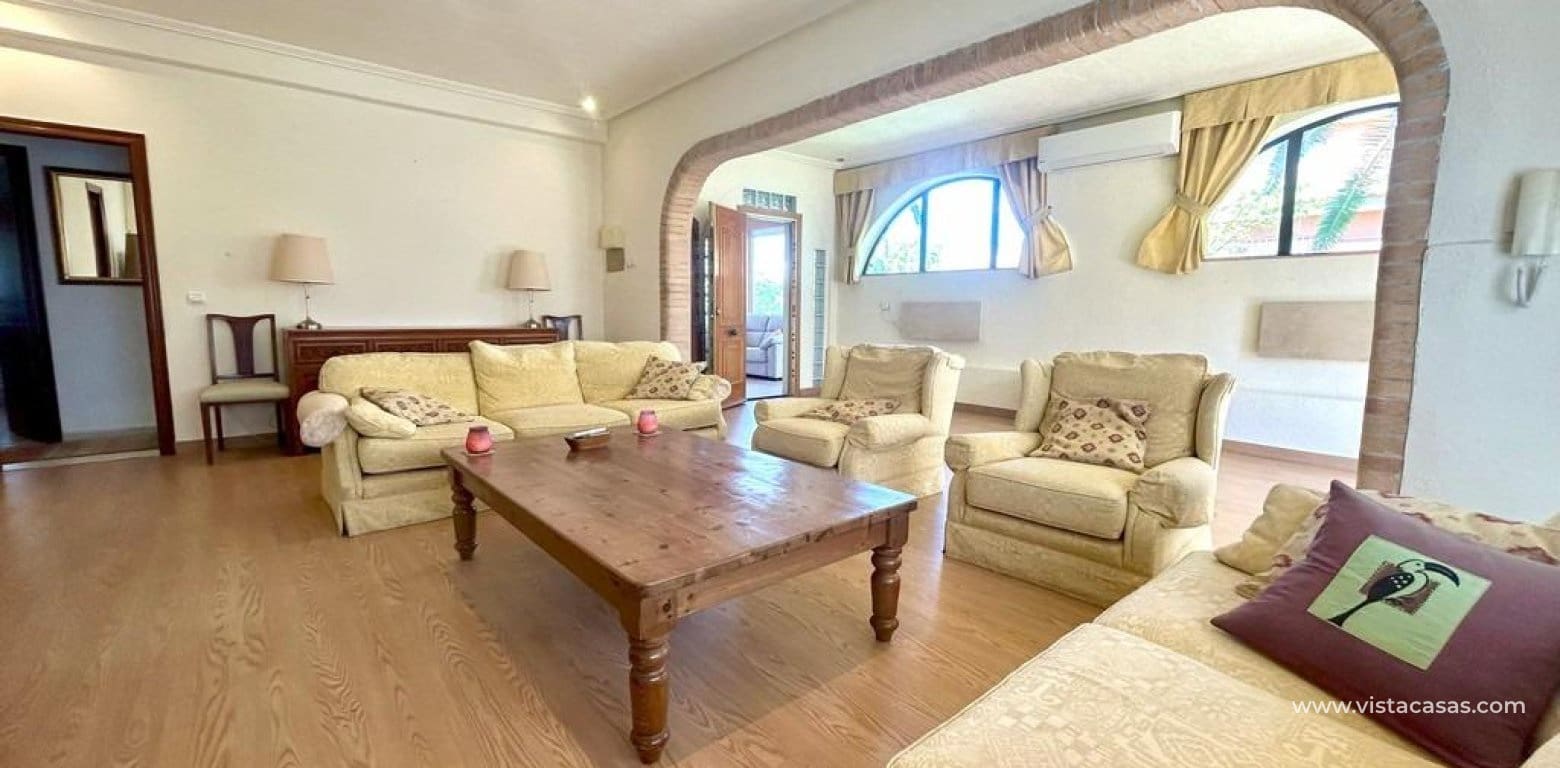 Chalet de 3 habitaciones en Cabo Roig en venta - 790.000 € (Ref: 9248958)