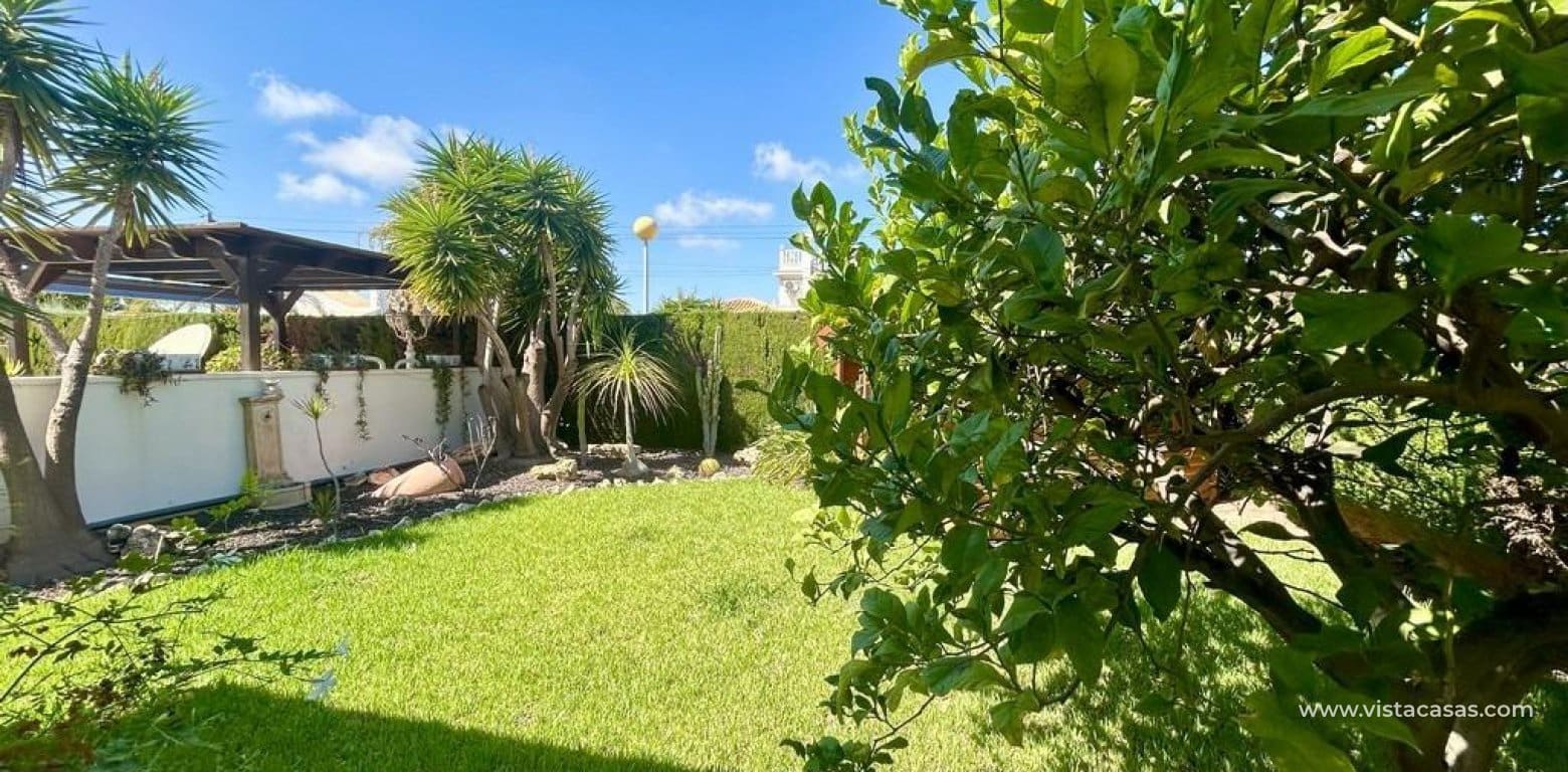 Chalet de 3 habitaciones en Cabo Roig en venta - 790.000 € (Ref: 9248958)