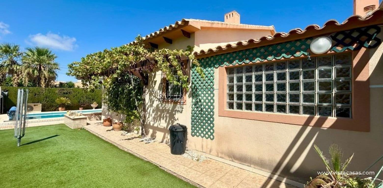 Chalet de 3 habitaciones en Cabo Roig en venta - 790.000 € (Ref: 9248958)